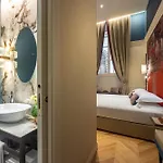 Maison Santa Croce Bed & Breakfast 4*
